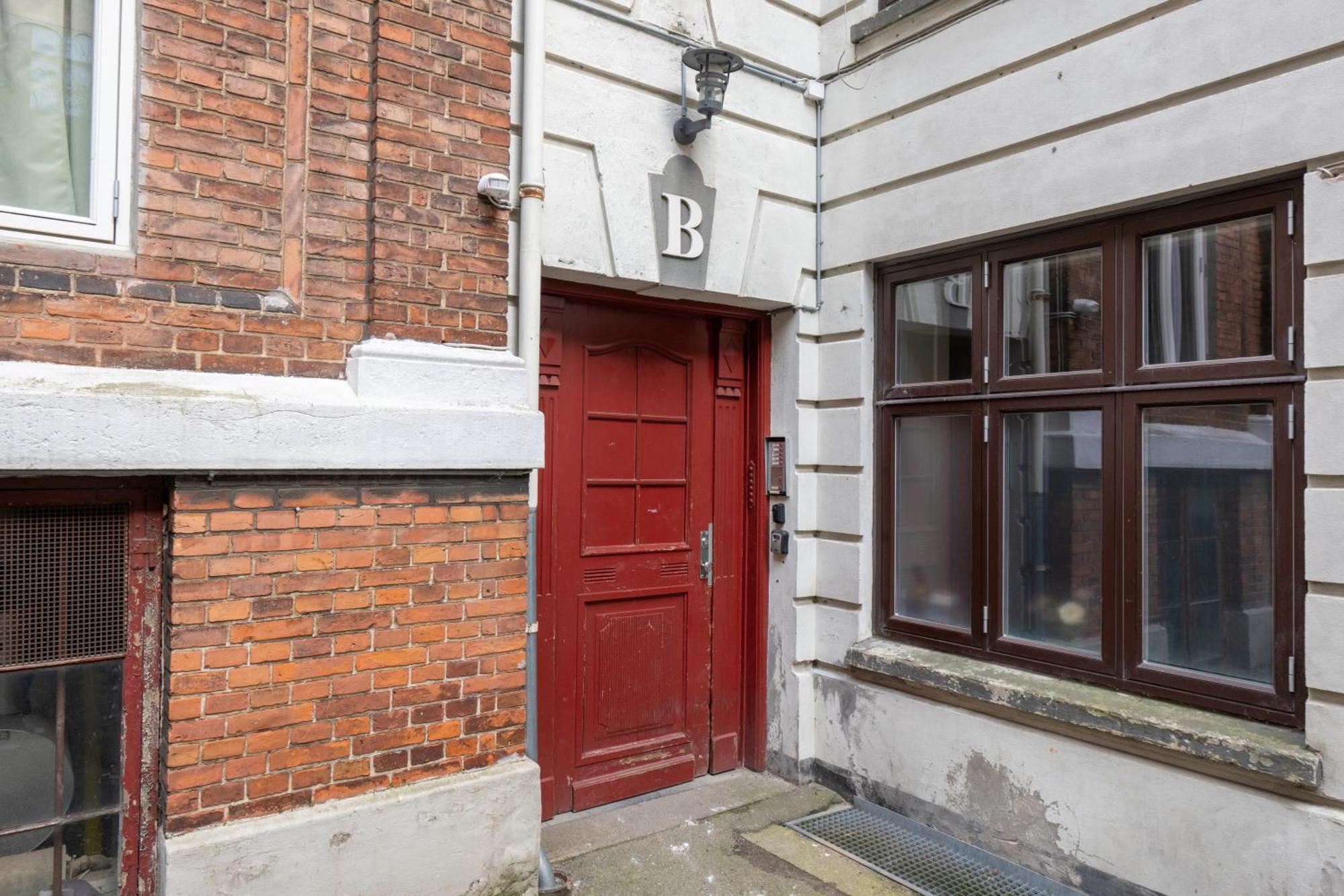 Unique 3 Bedroom In Vibrant Frederiksberg Copenhagen