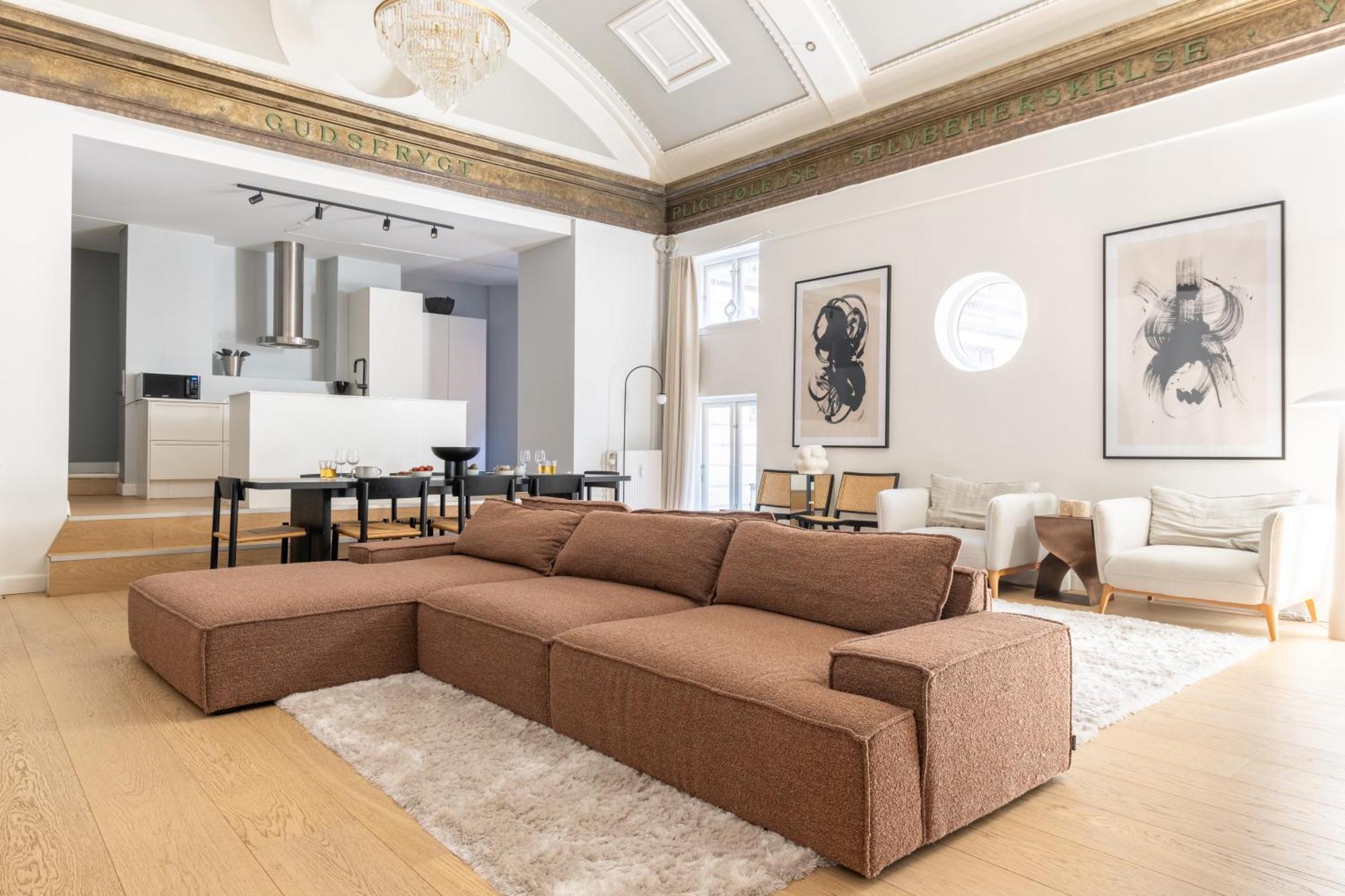 Unique 3 Bedroom In Vibrant Frederiksberg * Copenhagen